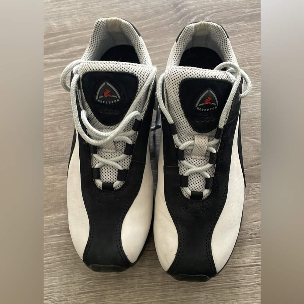 Ecco women's sneakers sz 7